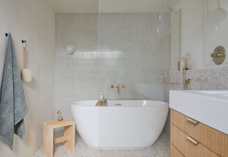Neutral Color Simple Bathroom Ideas